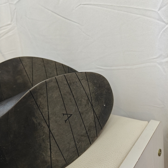 Aquatalia Jessa Black Leather Riding Boot Black Leather Stretch  Boot Size 8 - Picture 11 of 13